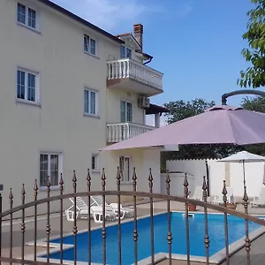 https://apartments-brkic.in-istria.net